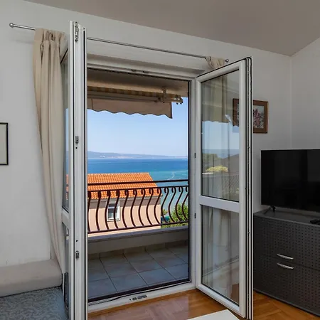 Apartment By The Sea Duce, - 14587